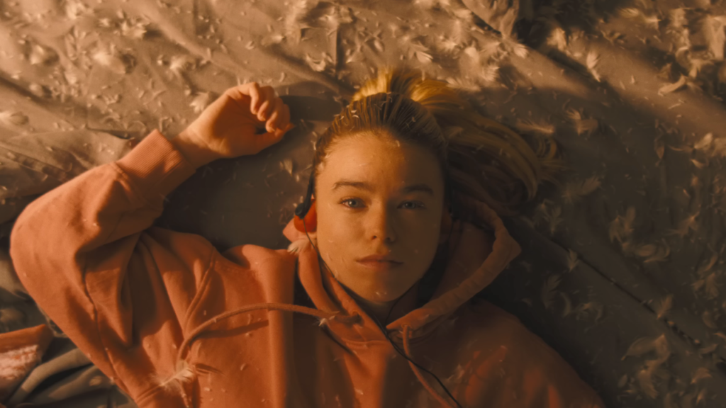 Supergirl Director Credits James Gunn for Helping Choose Song for Much-Discussed Slow-Motion Fight Scene
