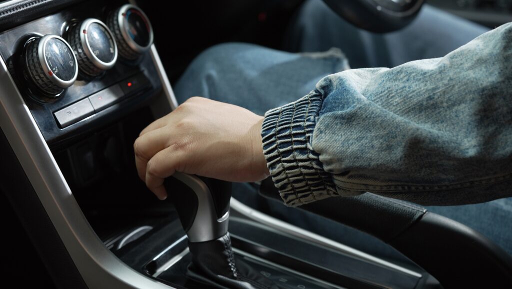 Nintendo Brain Training Professor Explains Why Driving a Manual Transmission Car Is Better for Your Brain Than an Automatic